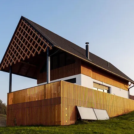 Strtenica In The Vineyard * Pristava pri Mestinju