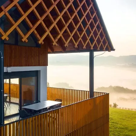 Strtenica In The Vineyard Ferienhaus Pristava pri Mestinju