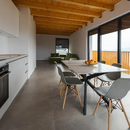 Strtenica In The Vineyard Počitniška hiša