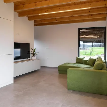 Strtenica In The Vineyard Дом отдыха