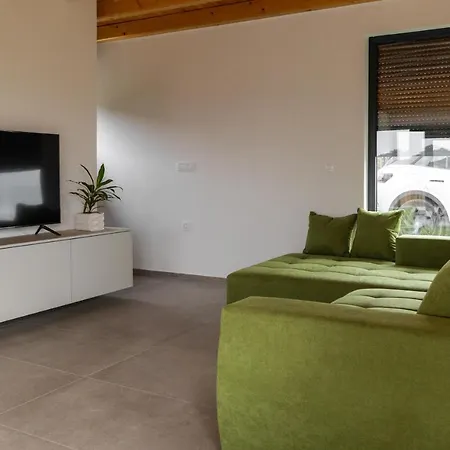 Strtenica In The Vineyard 別荘 Pristava pri Mestinju