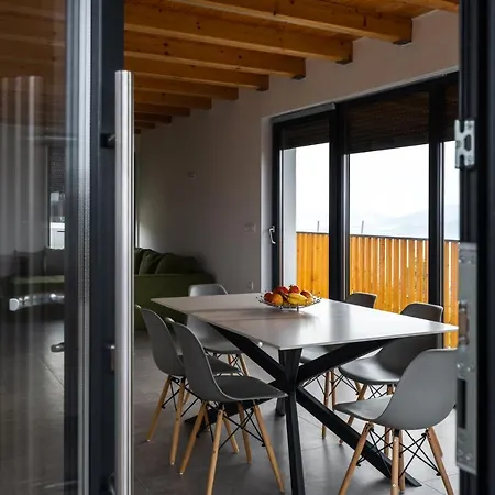 Дом отдыха Strtenica In The Vineyard Pristava pri Mestinju