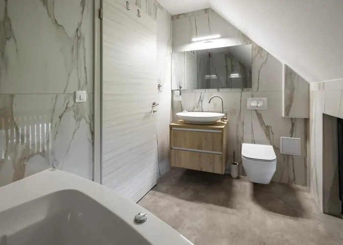 Strtenica In The Vineyard Pristava pri Mestinju